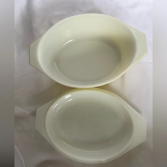 Vintage 1970 Pyrex 1 1/2 Qt. Wicker Weave Oval Casserole Dish w/Lid 043 - Picture 4 of 5